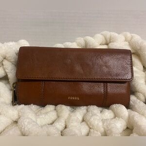 Fossil Chestnut Brown Jori Leather Fold Wallet